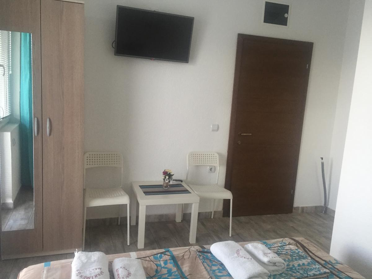סטאר דויירן Apartmani Alex Beach מראה חיצוני תמונה