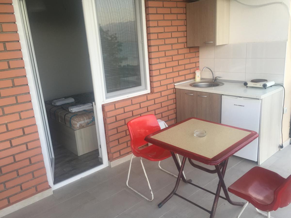 סטאר דויירן Apartmani Alex Beach מראה חיצוני תמונה